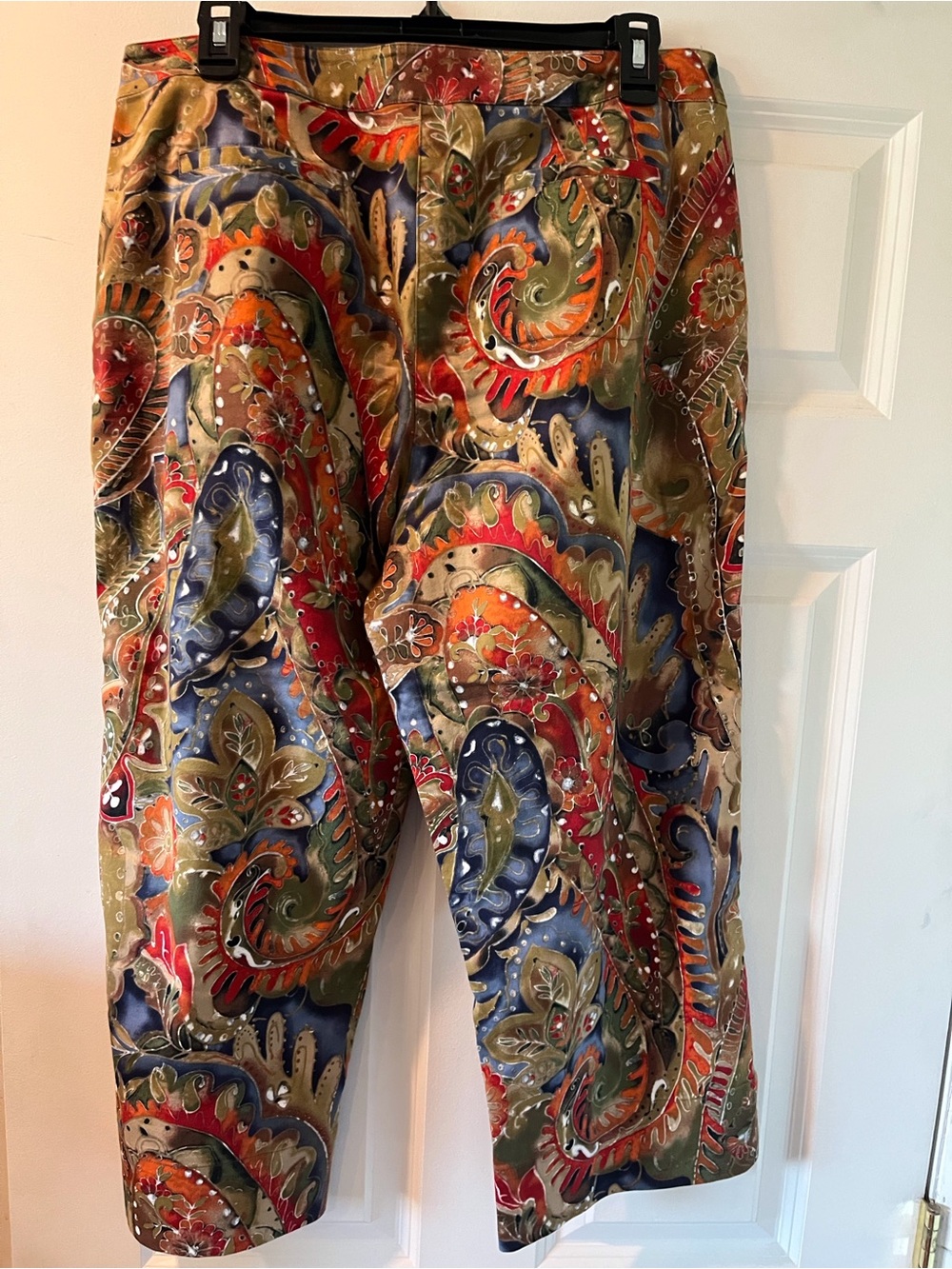 Chico's Multicolor Floral Button-Front Top in Olive, Rust & Red